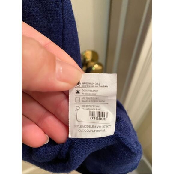 VINCE 100% cashmere v neck sweater - Picture 6 of 6